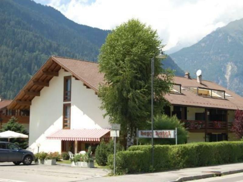 Bepy Hotel Garni Giustino エクステリア 写真