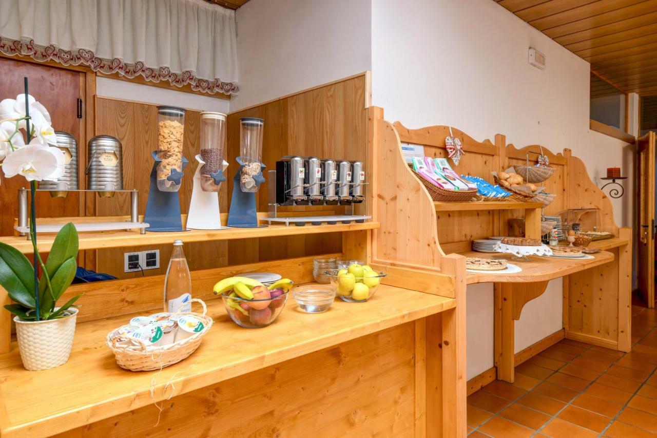 Bepy Hotel Garni Giustino エクステリア 写真