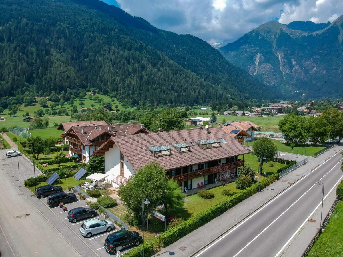 Bepy Hotel Garni Giustino エクステリア 写真
